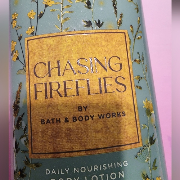 Chasing fireflies - Picture 1 of 3